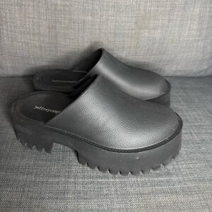 Jeffrey Campbell Black Women's Platform Clogs